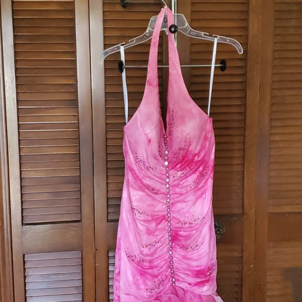 Beautiful halter pink evening wedding shower dtess